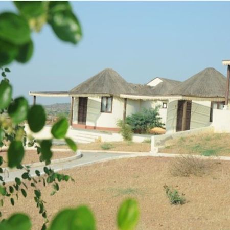 Toran Resort Bhuj Bagian luar foto